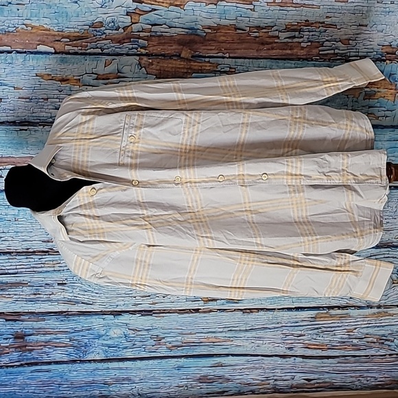 Tommy Bahama Plaid Button Down - Picture 1 of 15